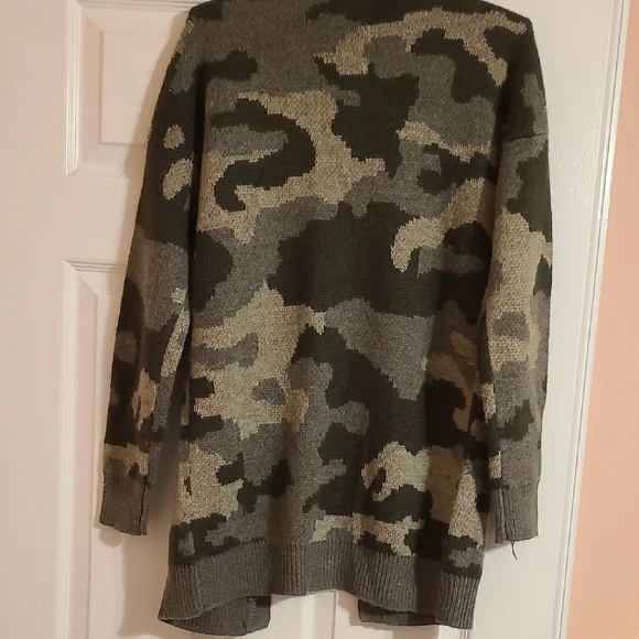 Lucky Brand Camouflage Cardigan Sweater - Picture 6 of 10